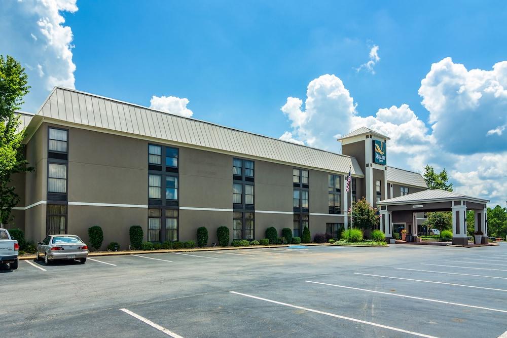 Quality Inn Valley - West Point Екстериор снимка