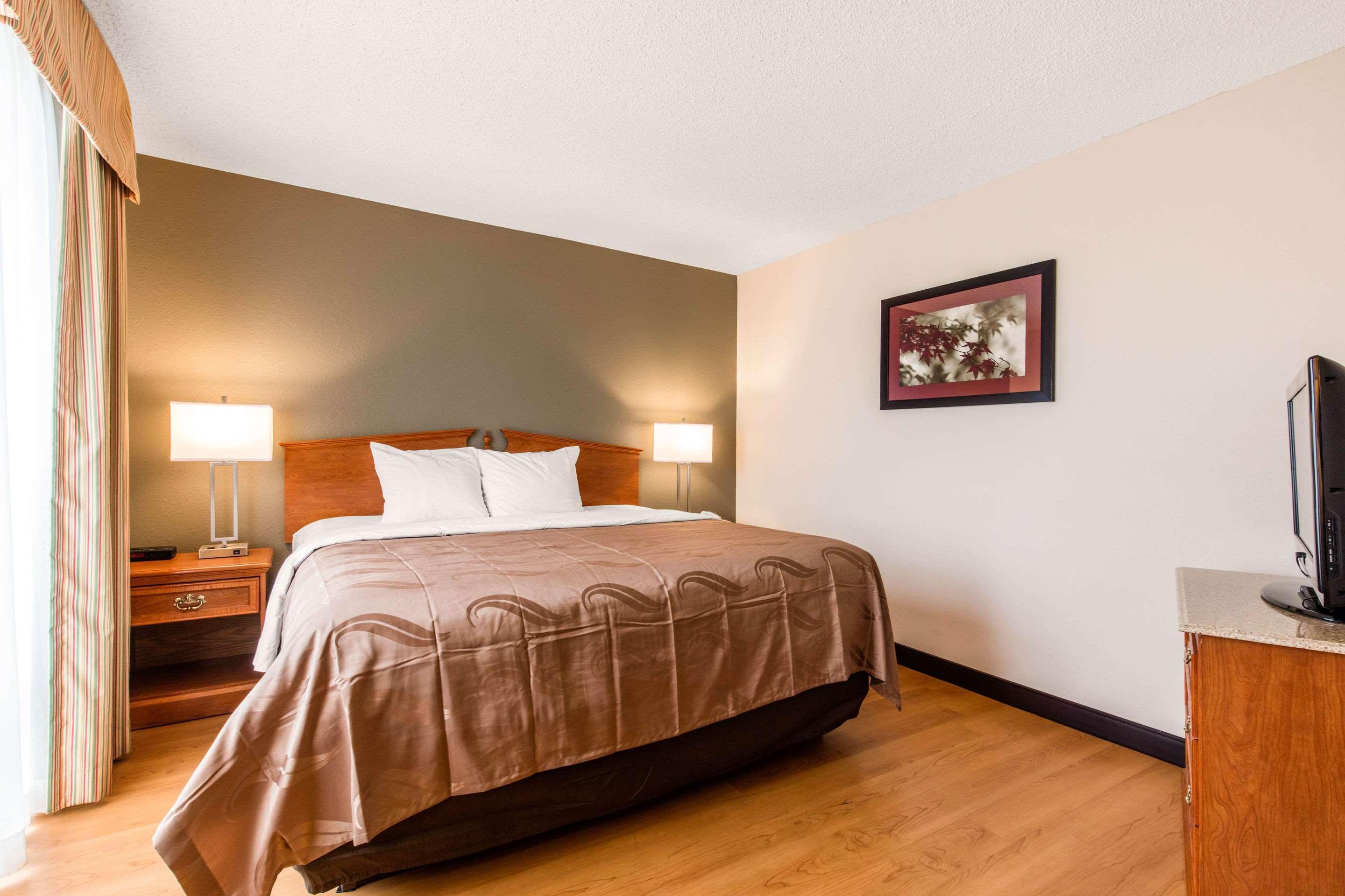 Quality Inn Valley - West Point Екстериор снимка