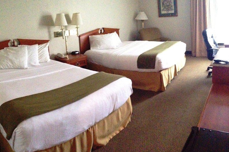 Quality Inn Valley - West Point Екстериор снимка